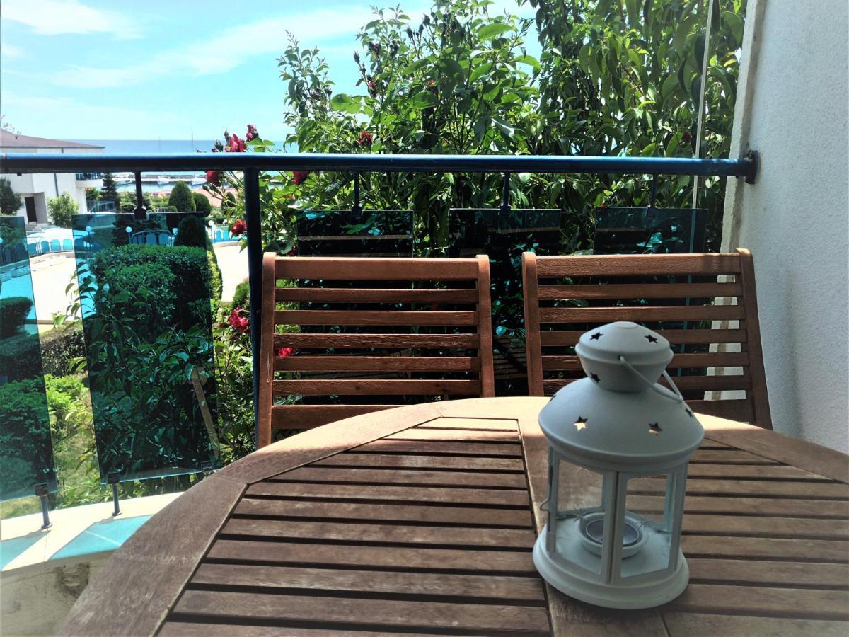 Baratero Vlas Marina Apartment สวิติ วลัส ภายนอก รูปภาพ