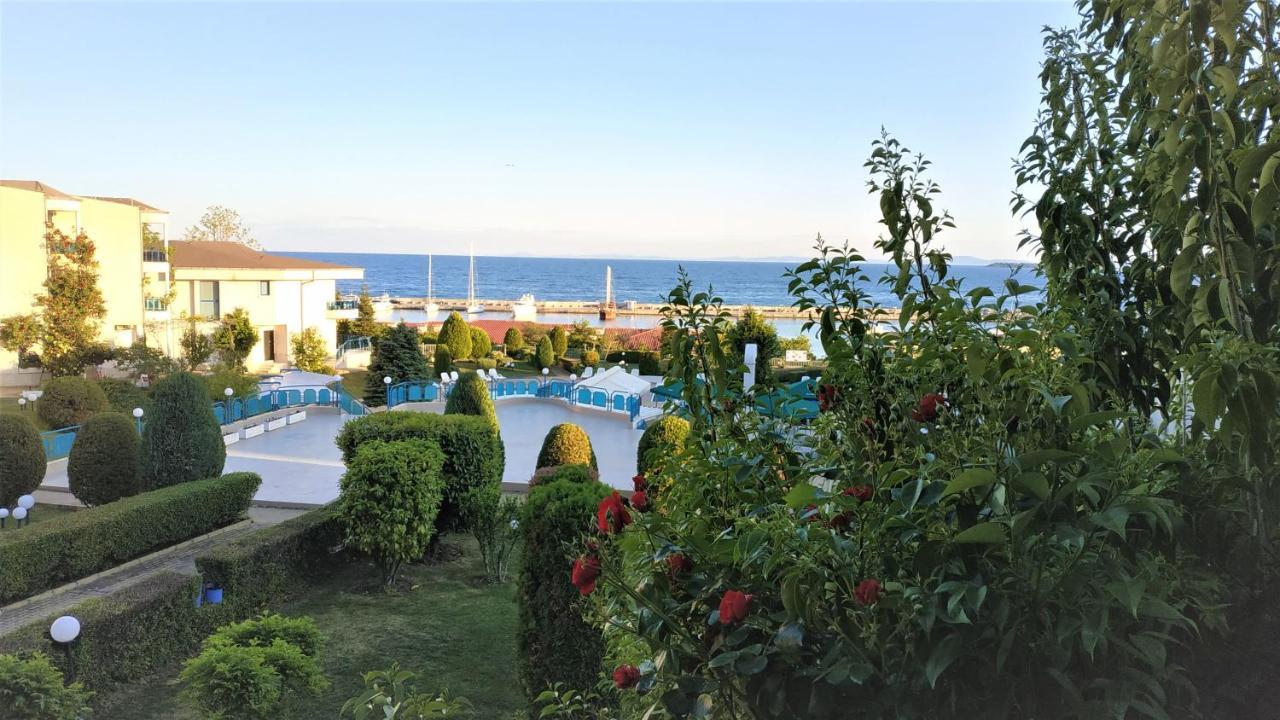 Baratero Vlas Marina Apartment สวิติ วลัส ภายนอก รูปภาพ
