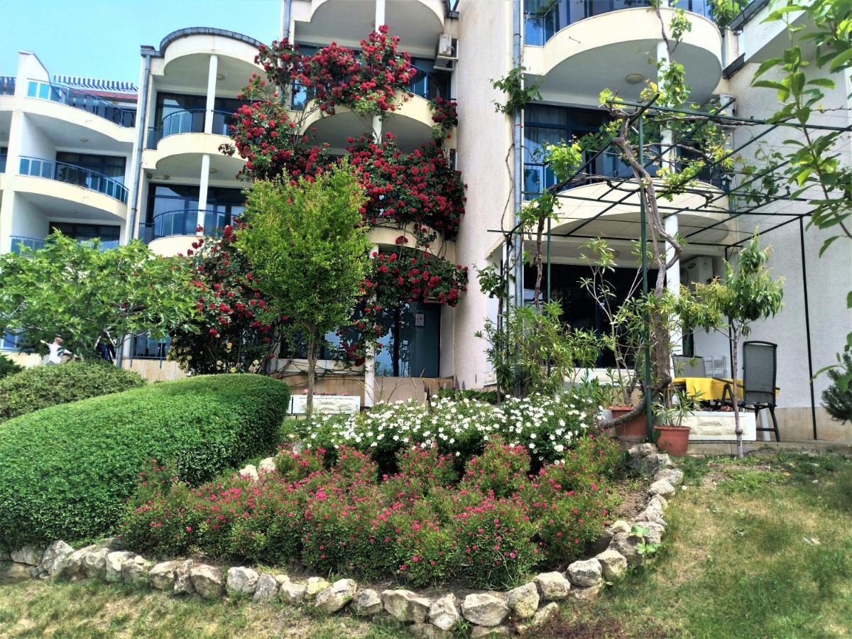 Baratero Vlas Marina Apartment สวิติ วลัส ภายนอก รูปภาพ