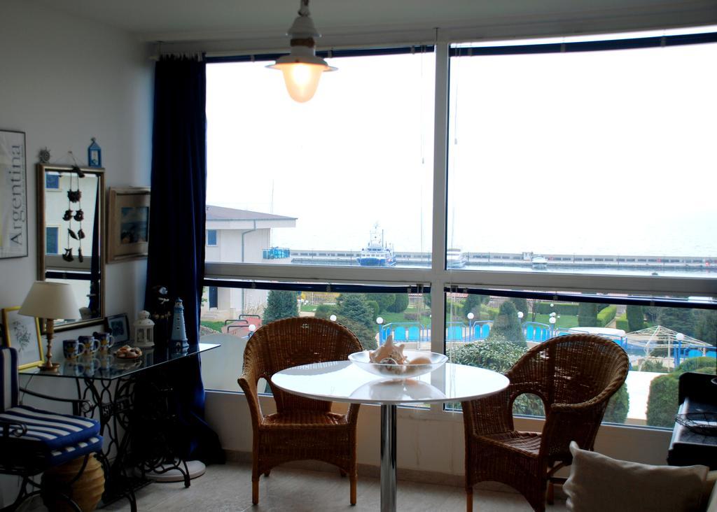 Baratero Vlas Marina Apartment สวิติ วลัส ภายนอก รูปภาพ