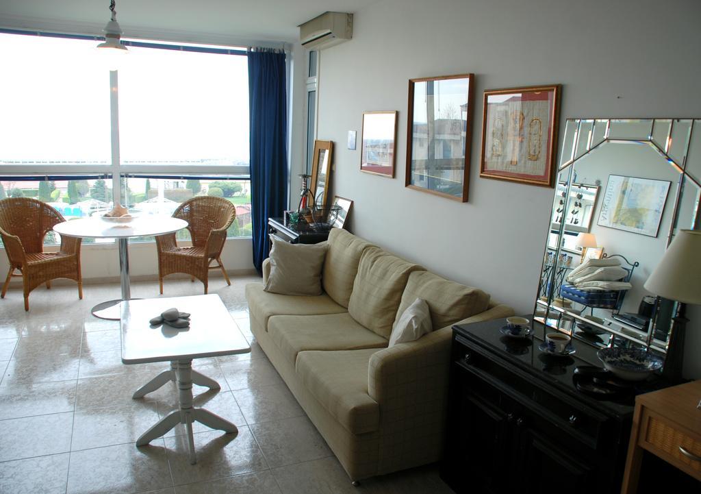 Baratero Vlas Marina Apartment สวิติ วลัส ภายนอก รูปภาพ